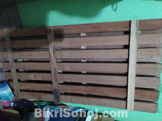 সেগুন কাঠের খাট